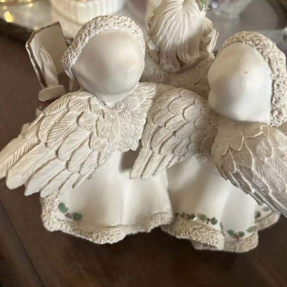 Kellie, Ashley, & Ellaria - Sarah's Caroling Angels #30848 Dated 2002 - Picture 6 of 7